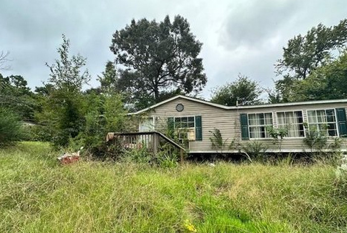 How to Determine if a Fixer-Upper Mobile Home is Worth It