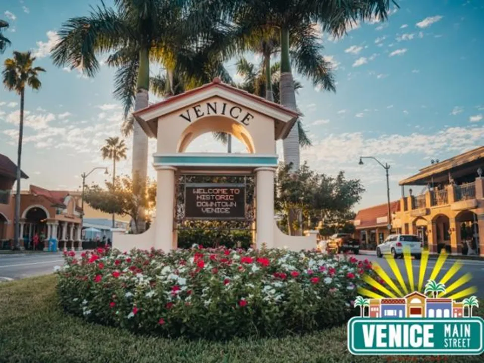 Main Street In Venice Just South Of Sarasota