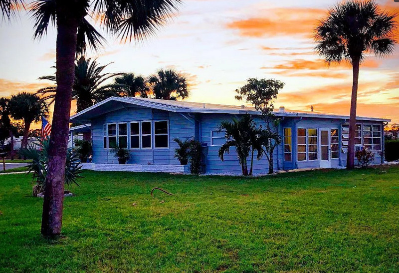 Should You Try And Rent Your Sarasota Mobile Home When Selling