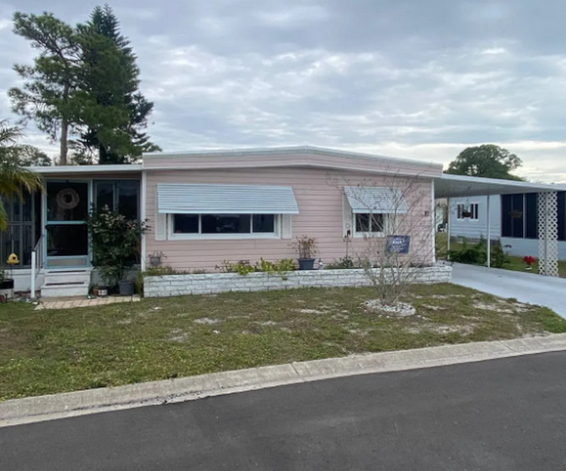 Aretta Asks, “What Should Sarasota Mobile Home Owners Do In Bad Weather?