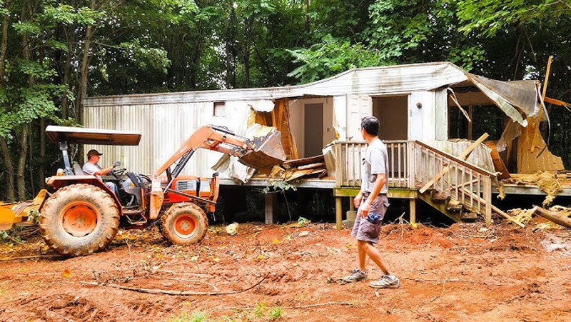 Who Buys Junk Mobile Homes Near Me