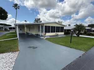 217 White Poplar Street Sebring FL 33870