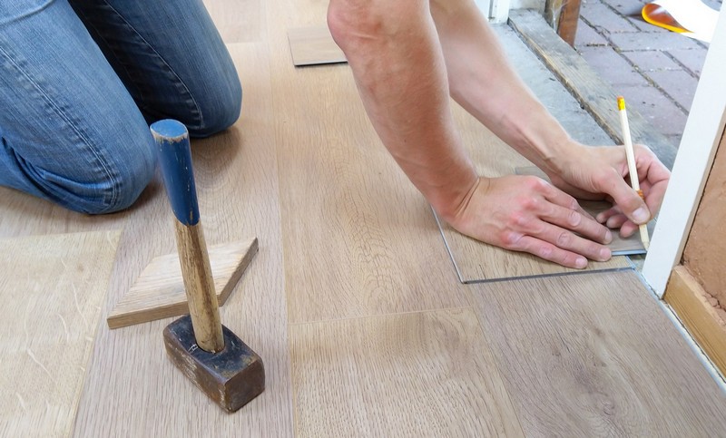 Best Flooring for Manufactured Homes: Finding the Perfect Fit for Your Dwelling