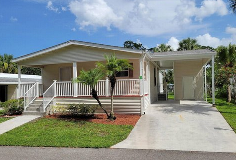 Understanding the Market: Is Now the Right Time to Buy or Sell a Mobile Home in Florida?