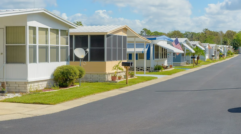 All-Age vs. 55+ Mobile Home Parks in Florida: Which Is Right for You?